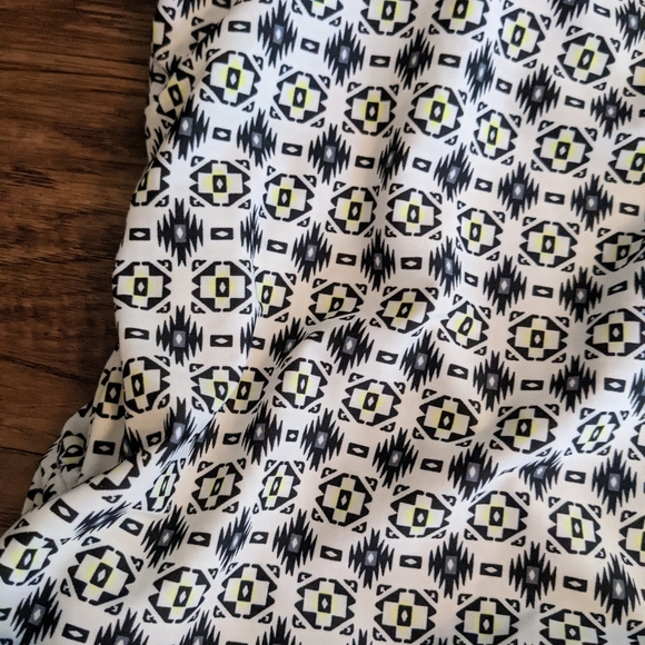 Gossip one piece Bathing suit Black and white size small - Picture 4 of 8